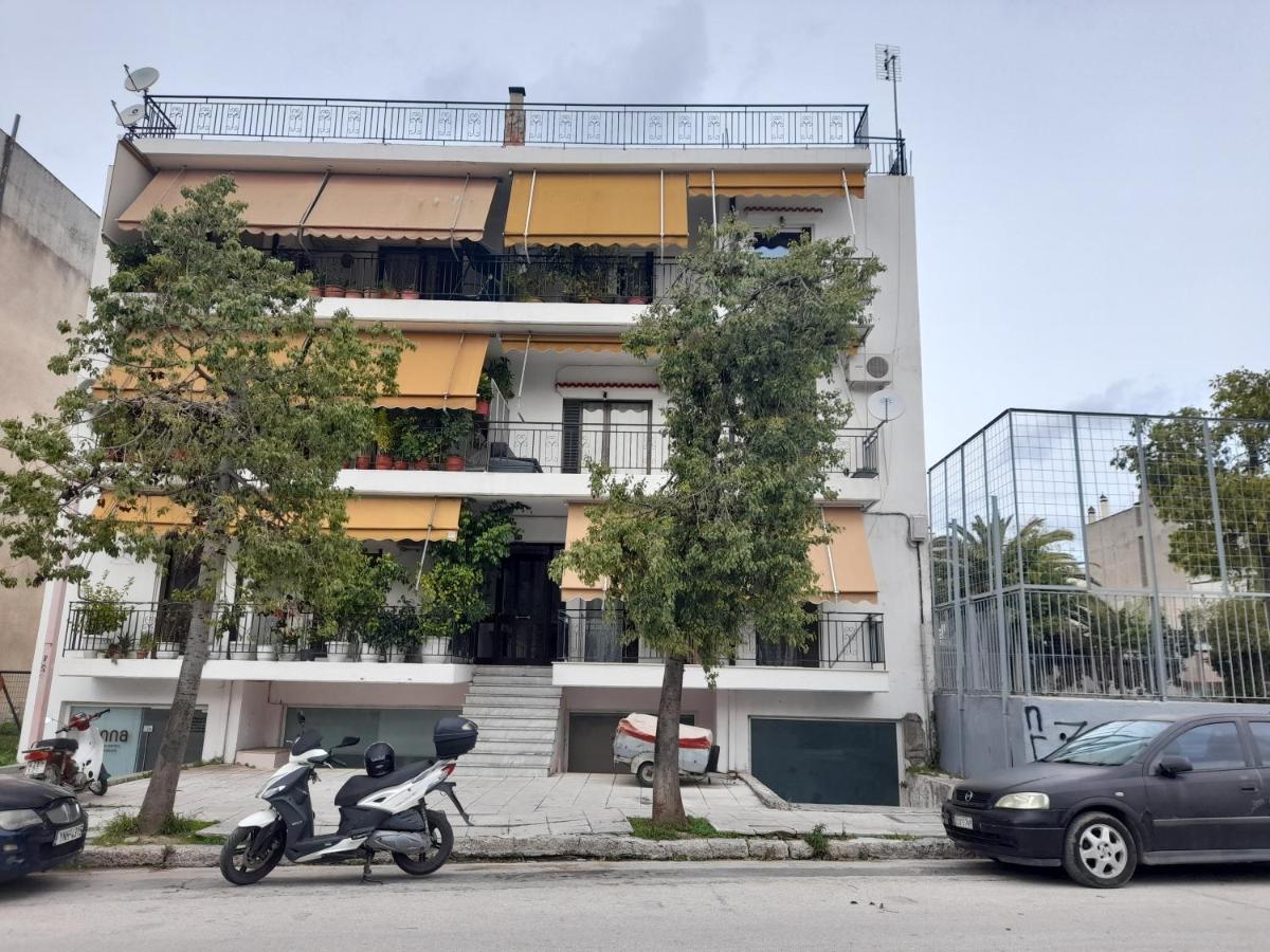 Luchia Apartment Патра Екстериор снимка